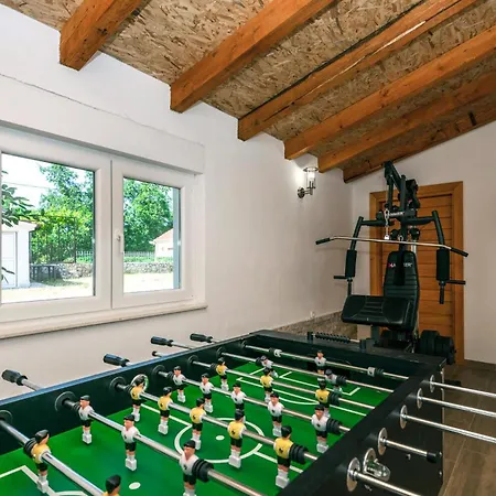 Holiday home Stunning In Vinjani Donji