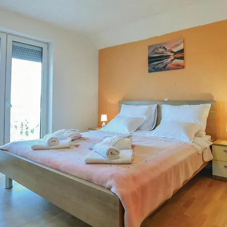Stunning In Vinjani Donji Holiday home *